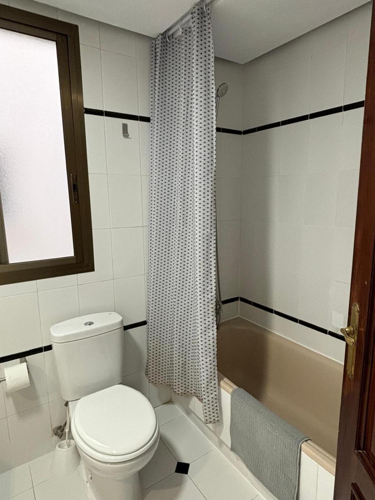 Просторная Квартира Рядом С Морем В Хорошем Районе Torrevieja Zewnętrze zdjęcie
