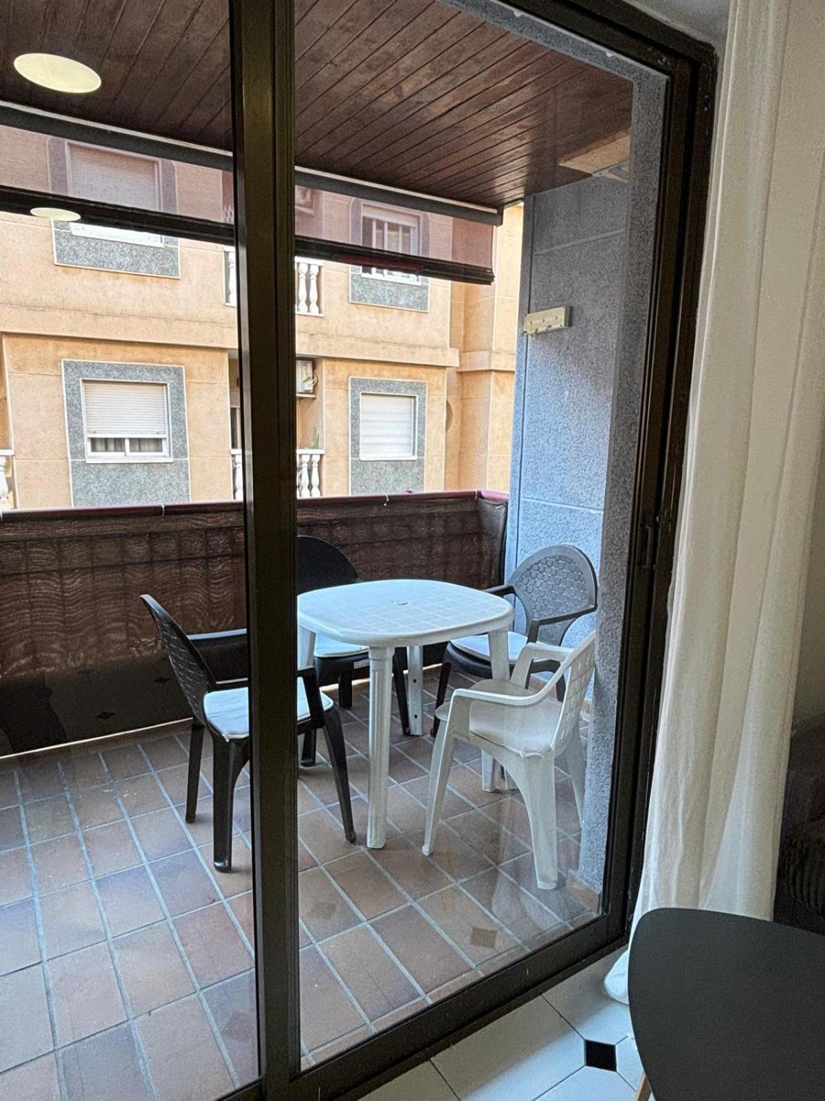 Apartament Просторная Квартира Рядом С Морем В Хорошем Районе Torrevieja Zewnętrze zdjęcie